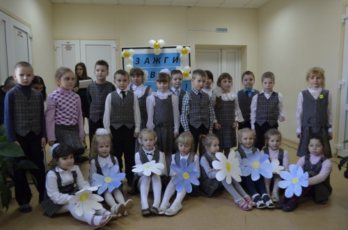 Песенный конкурс "Зажги свою звезду!" состоялся в МАОУ "Гимназия "Эврика" при содействии студенческого педагогического отряда "Импульс"